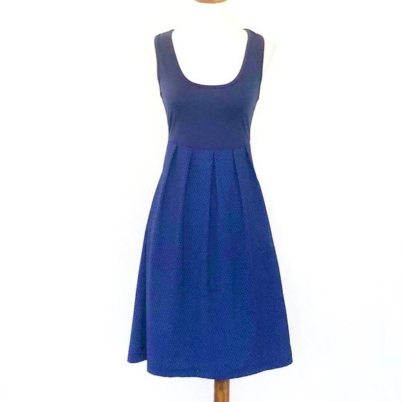 Columbia Dresses & Skirts - Columbia Marakesh Maven Navy Dotted Dress